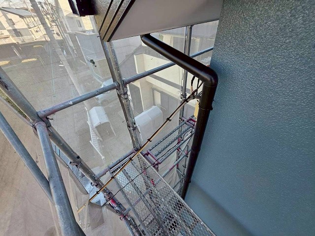 明石市　竪樋　取付